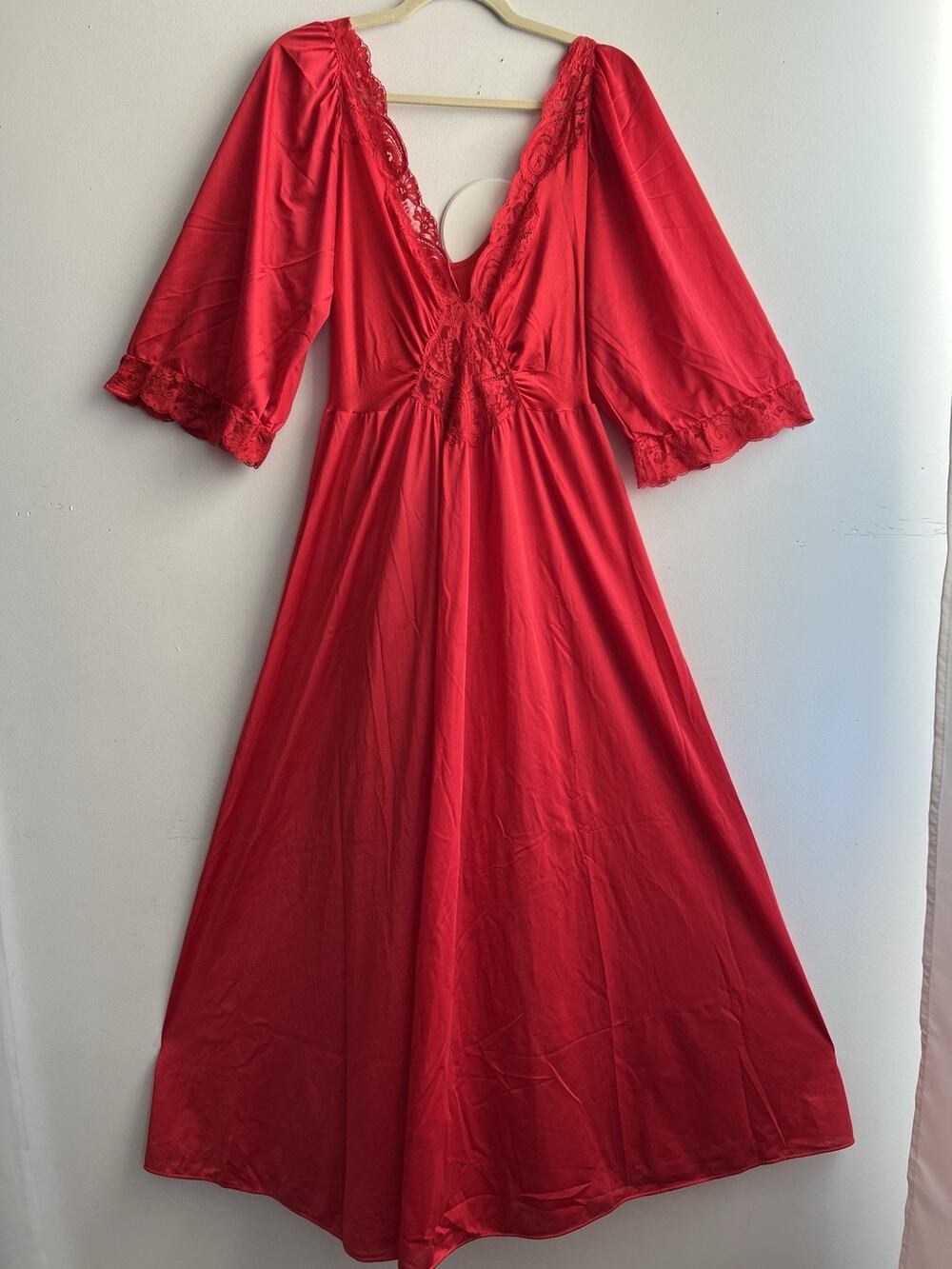 RARE XL Iconic Vintage Olga Red Nylon Nightgown Long Sleeves
